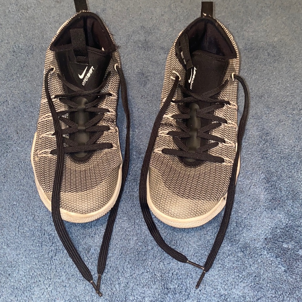 Nike hypershift basketball shoes
